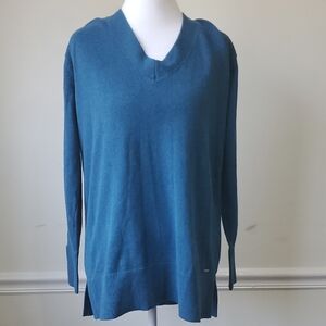 Tommy Hilfiger Navy and Beige Apparel